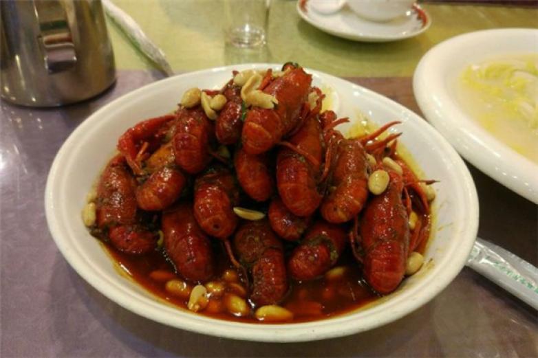 接头暗号麻辣小龙虾